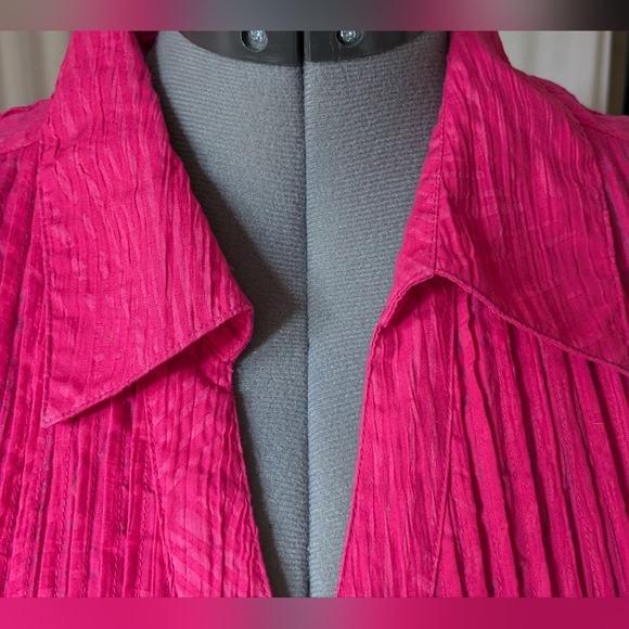 Vintage 00's, Michel Antoni, pink, 3/4 sleeves, button down, long, blouse. - Picture 2 of 13